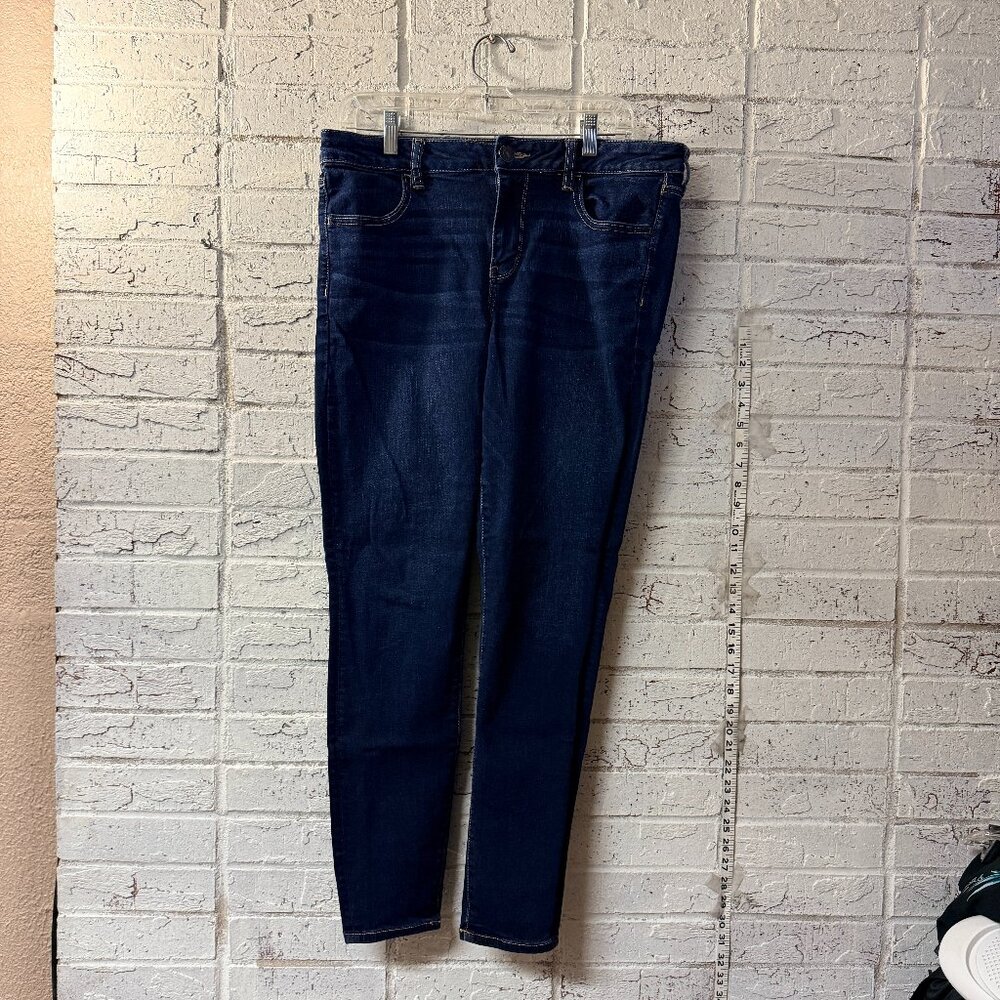 👖 American Eagle Outfitters Dark Wash Stretch Skinny Jeans – Women’s Size 12 L